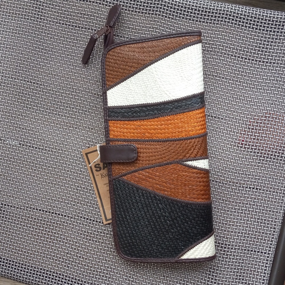 NWT Le SAC Clutch Bag Purse Zip Snap Closure Straw